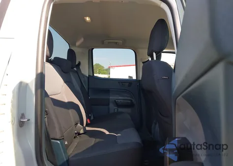 2024 Ford Maverick Xl z USA, uszkodzony, nr VIN 3FTTW8A3XRRA42305